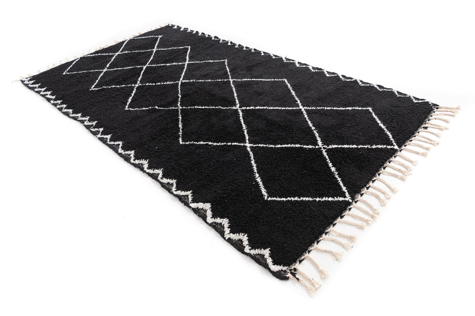 5' 4 x 8' 10 Hand Knotted Moroccan Wool Rug