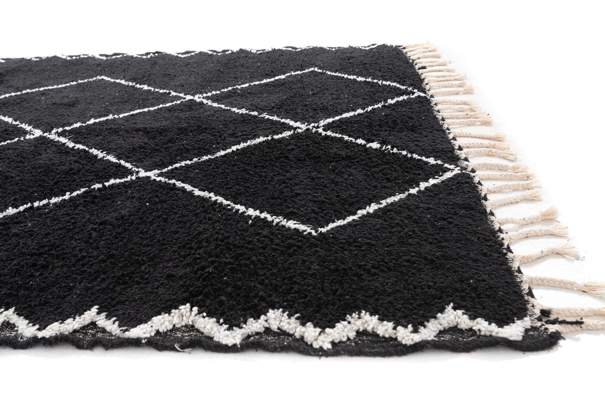 5' 4 x 8' 10 Hand Knotted Moroccan Wool Rug