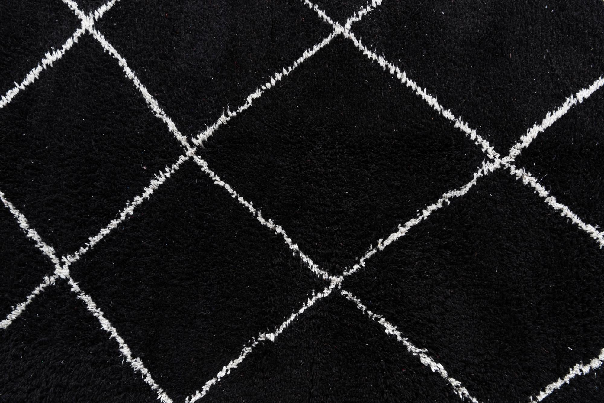 5' 4 x 8' 10 Hand Knotted Moroccan Wool Rug