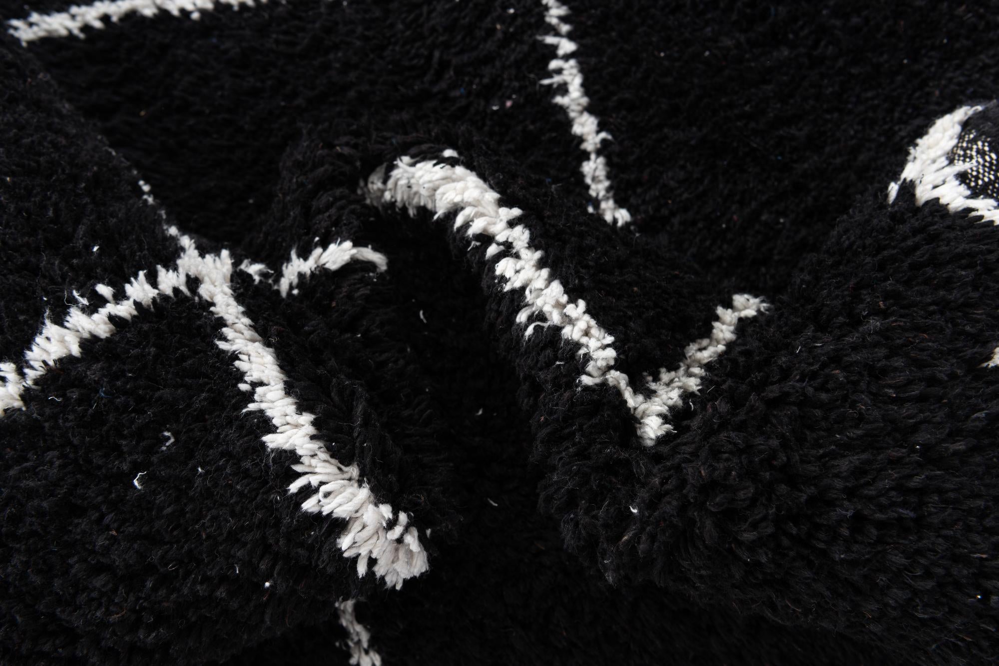5' 4 x 8' 10 Hand Knotted Moroccan Wool Rug