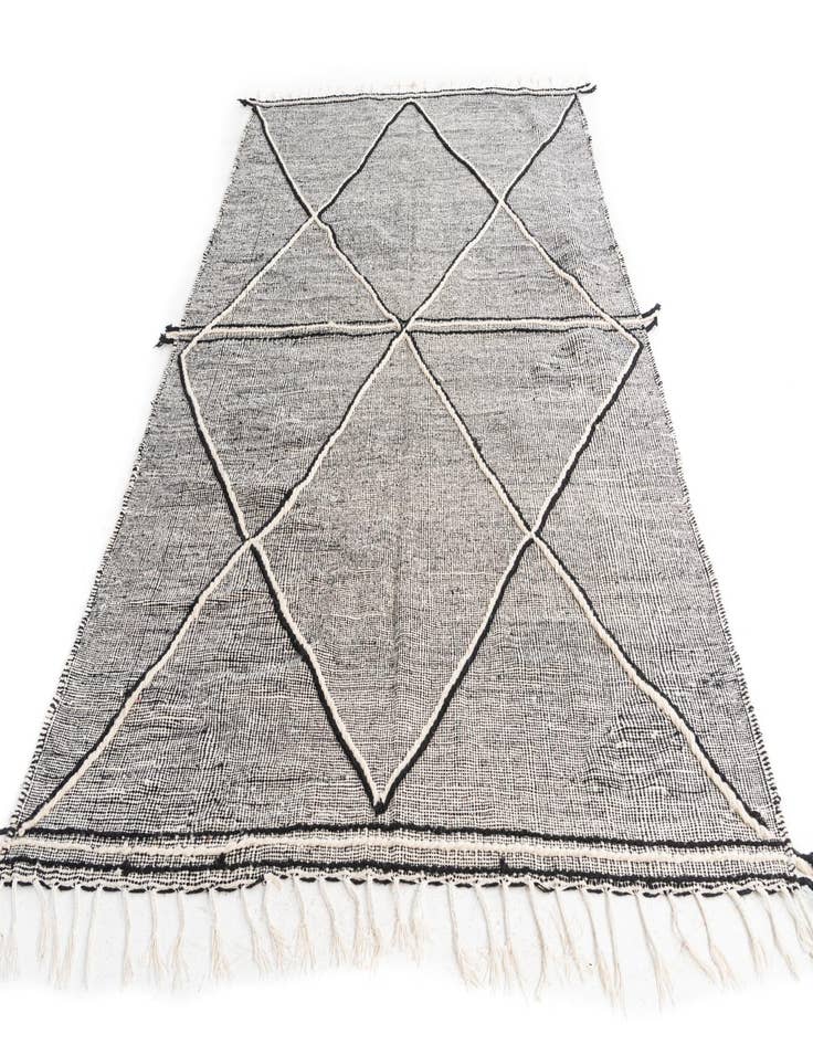 Detail image of 6' 6 x 9' 9 Hand Knotted Moroccan Wool Rug