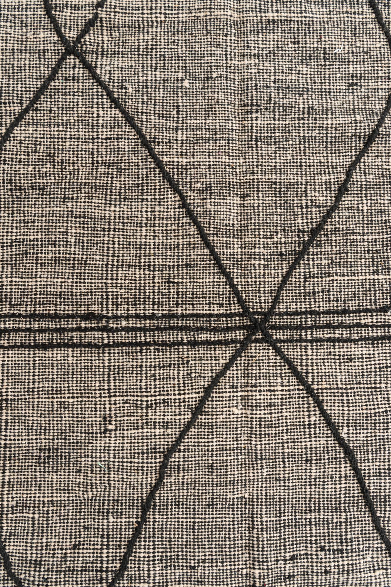 4' 9 x 8' 6 Hand Knotted Moroccan Wool Rug