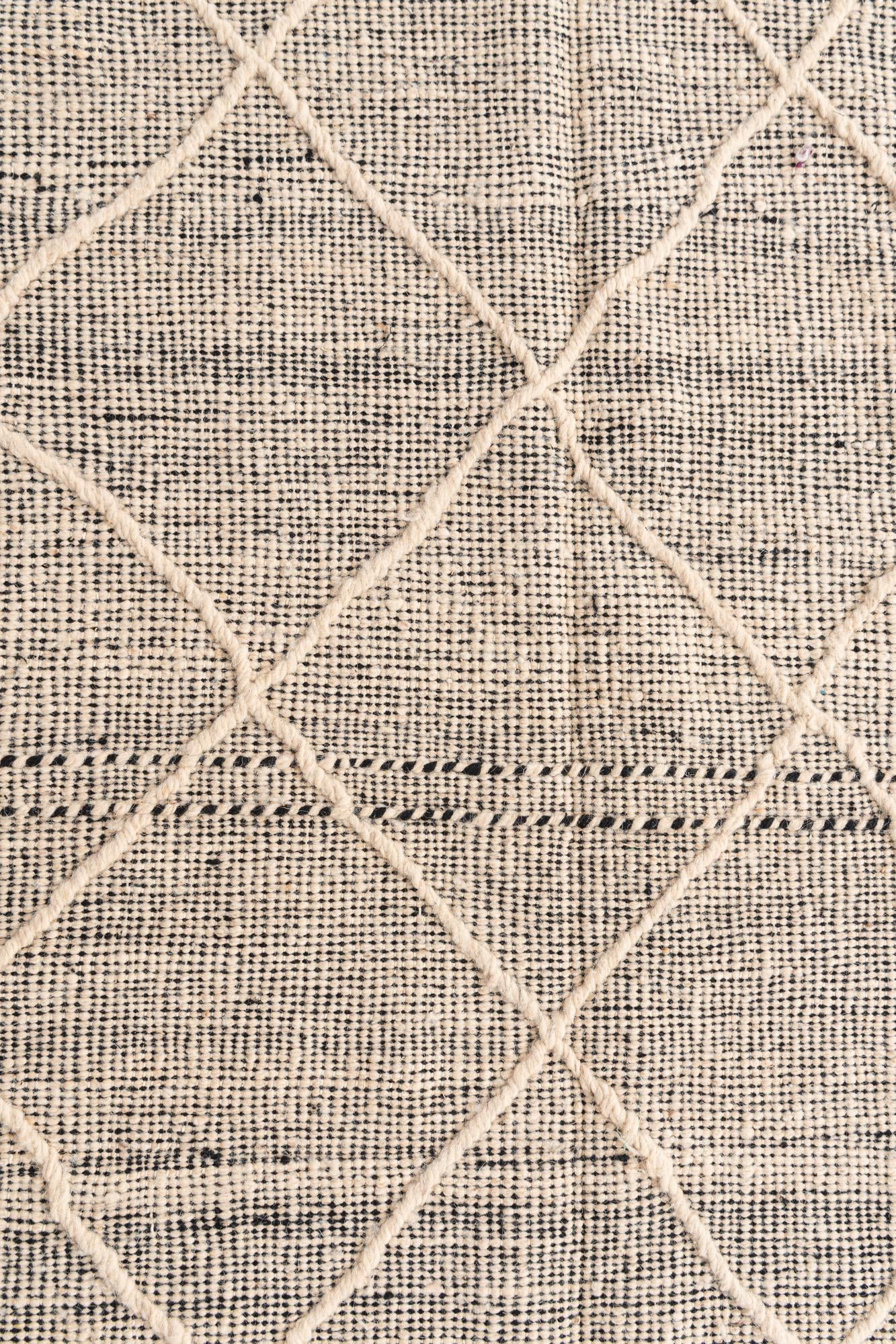 6' x 9' 10 Hand Knotted Moroccan Wool Rug