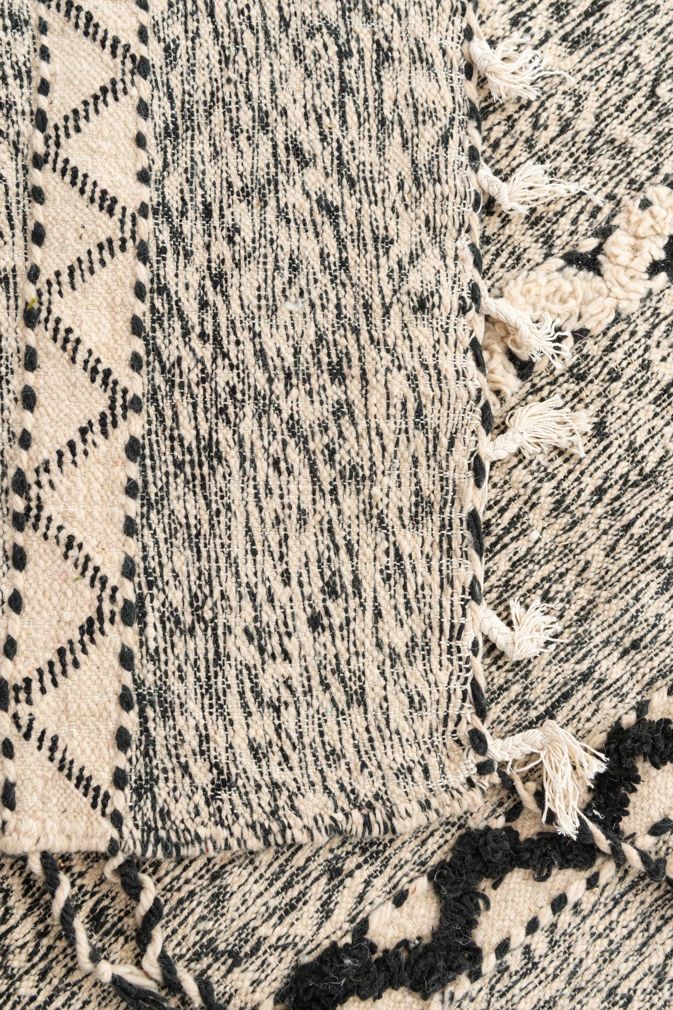 6' 5 x 10' Hand Knotted Moroccan Wool Rug