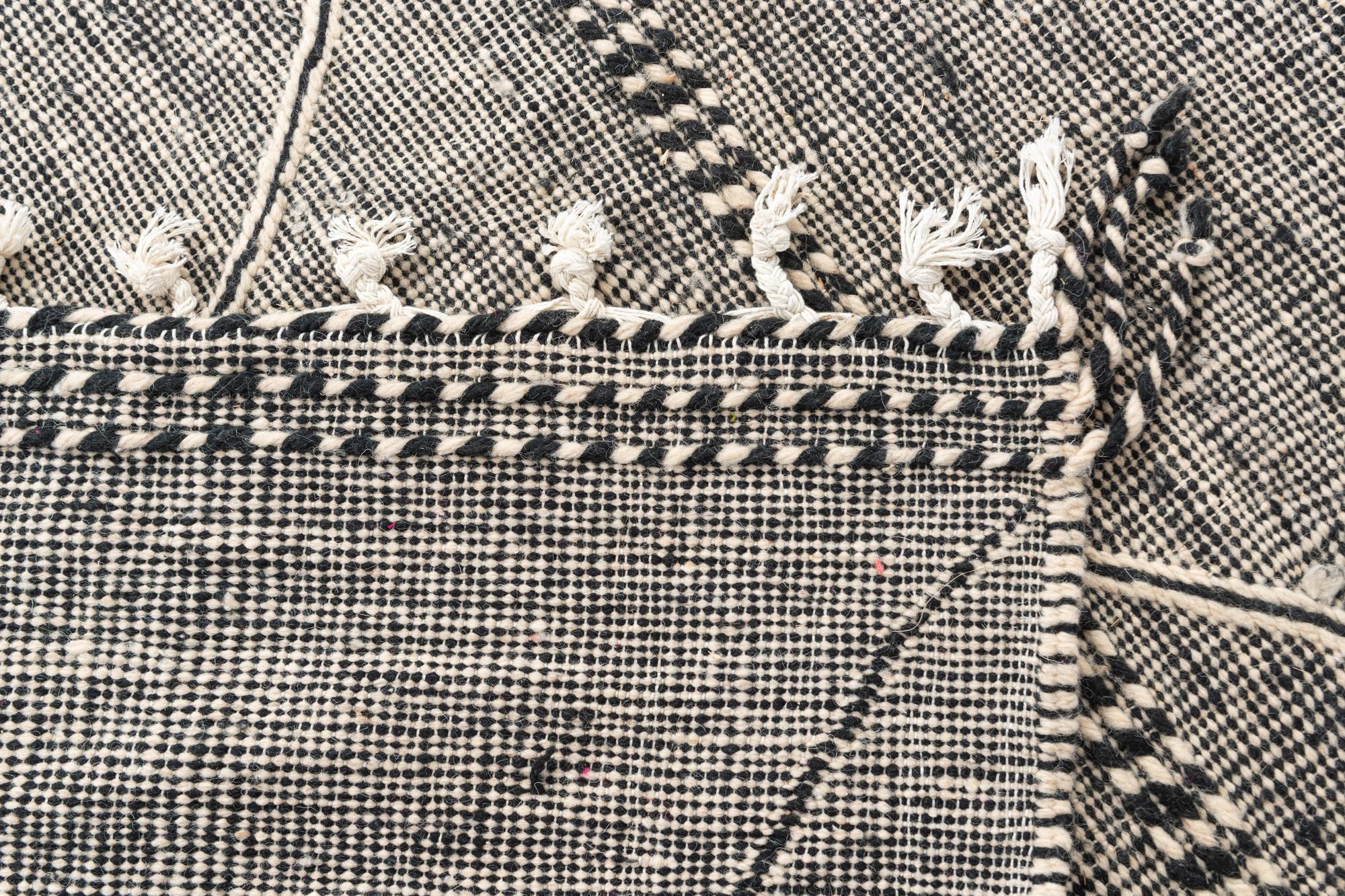 6' 9 x 10' 4 Hand Knotted Moroccan Wool Rug