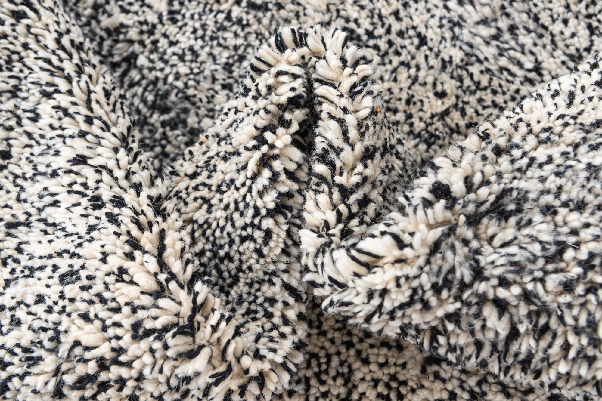 6' 9 x 9' 5 Hand Knotted Moroccan Wool Rug