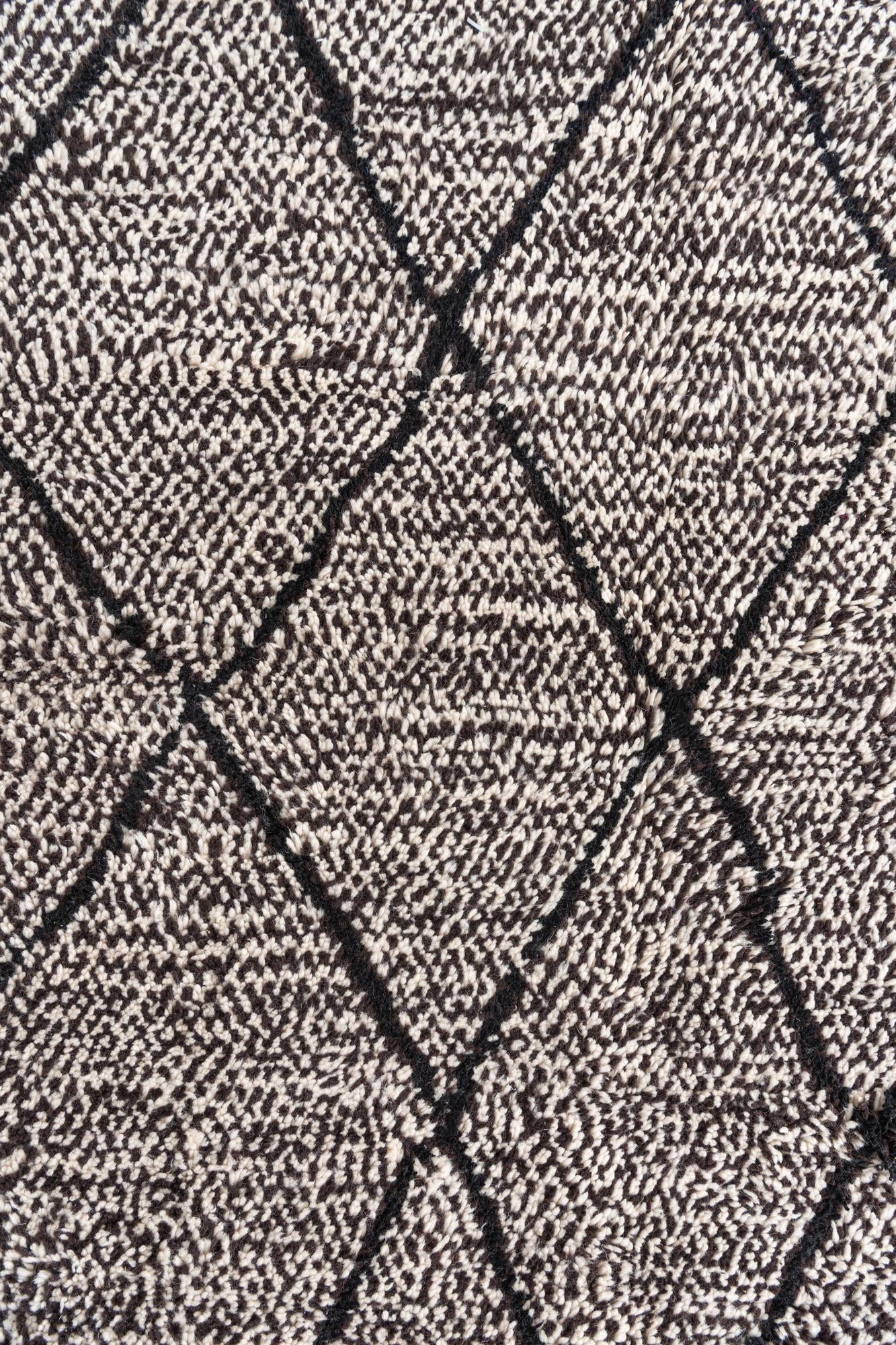6' 10 x 10' 2 Hand Knotted Moroccan Wool Rug