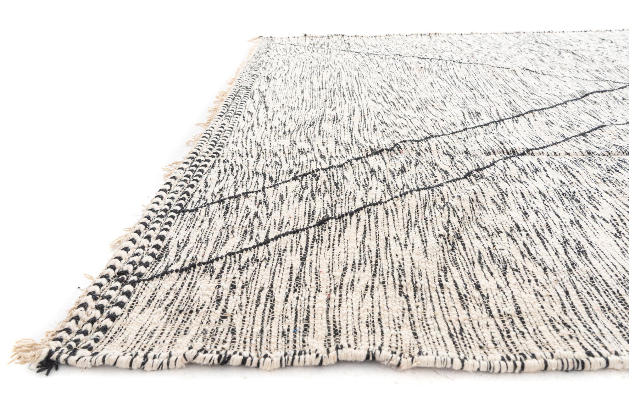 275cm x 385cm Hand Knotted Moroccan Wool Rug