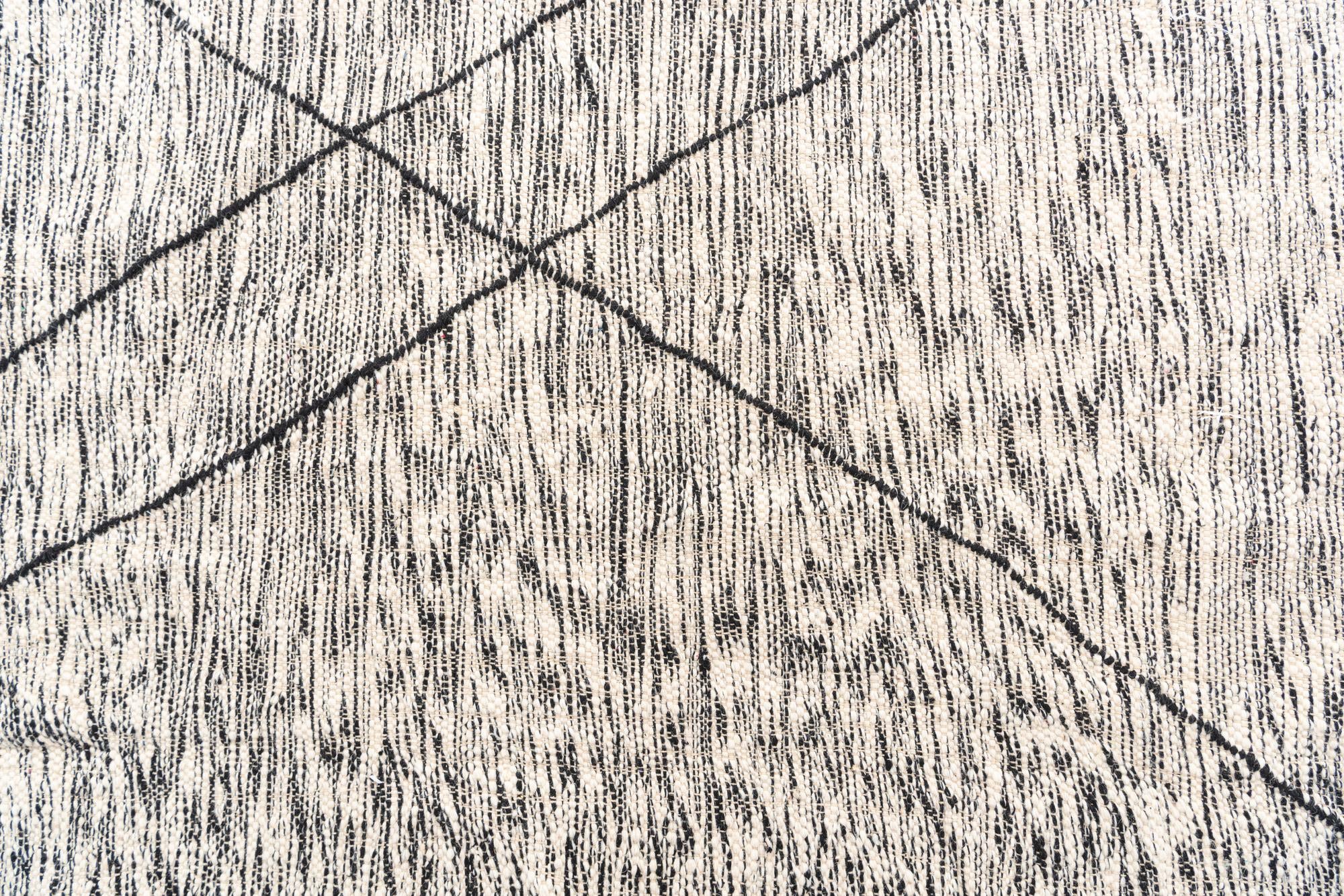 275cm x 385cm Hand Knotted Moroccan Wool Rug