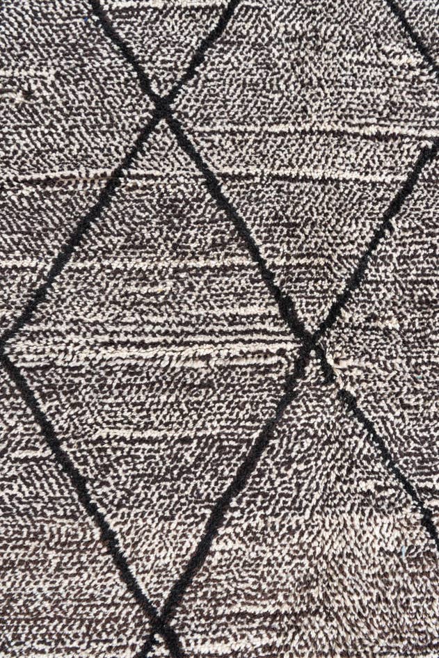 Detail image of 6' 6 x 10' Hand Knotted Moroccan Wool Rug