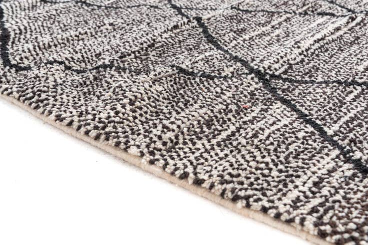 Detail image of 6' 6 x 10' Hand Knotted Moroccan Wool Rug