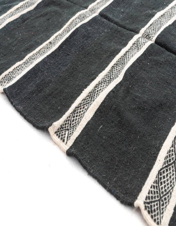 Detail image of 4' 7 x 8' 2  Hand Knotted Moroccan Wool Rug