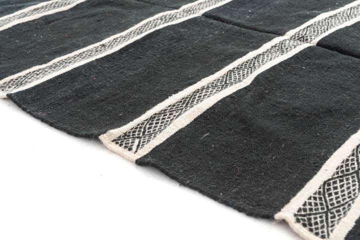 4' 7 x 8' 2 Hand Knotted Moroccan Wool Rug