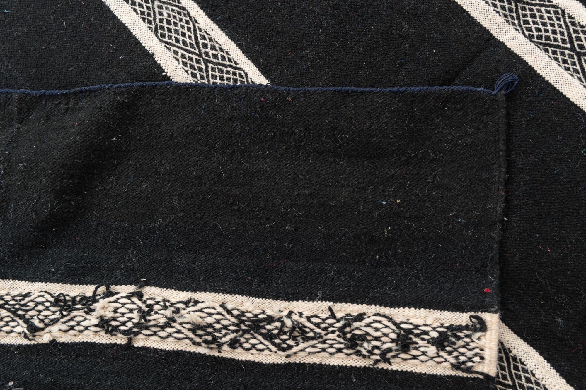 4' 7 x 8' 2 Hand Knotted Moroccan Wool Rug