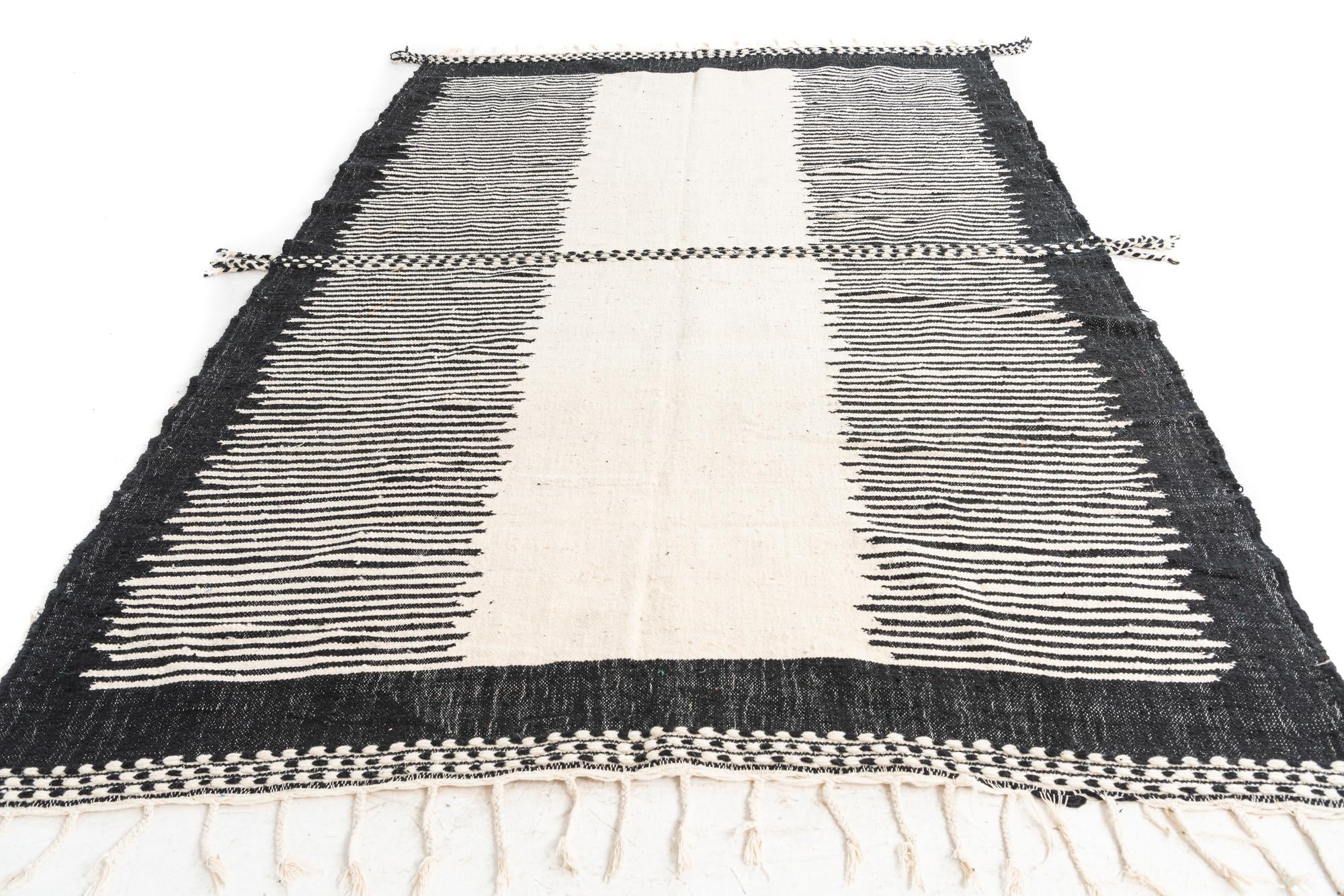 7' x 10' 5 Hand Knotted Moroccan Wool Rug