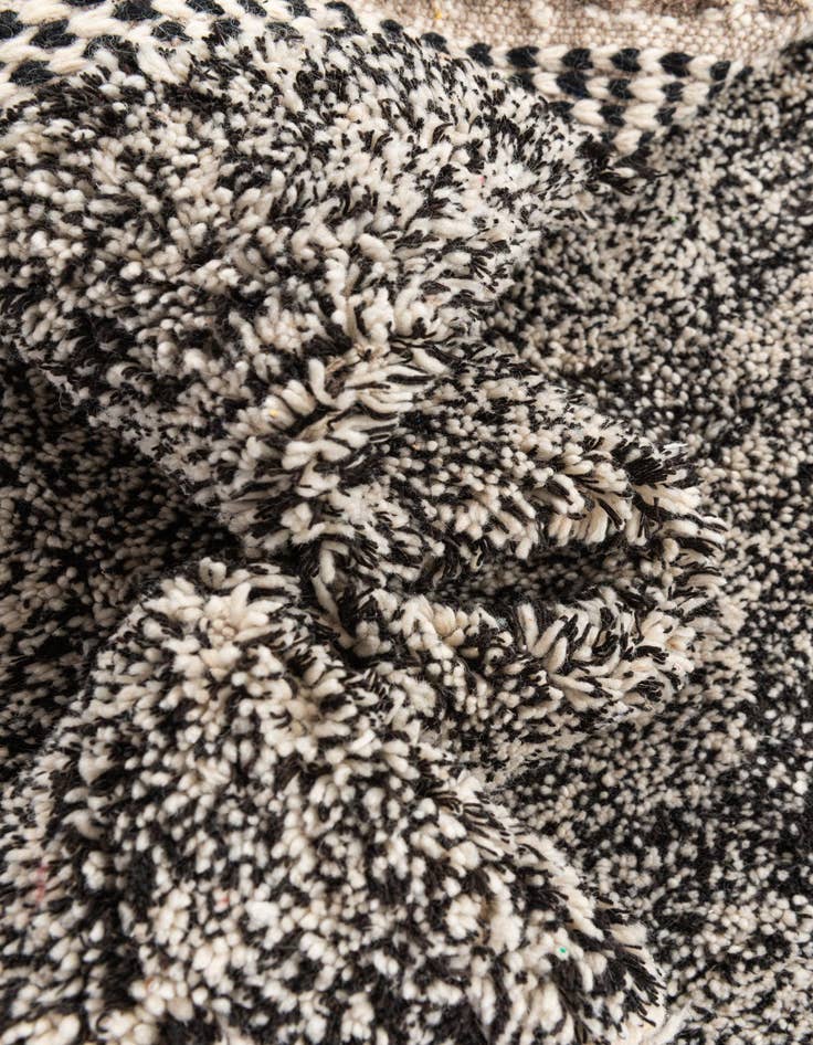 Detail image of 6' 9 x 9' 7  Hand Knotted Moroccan Wool Rug