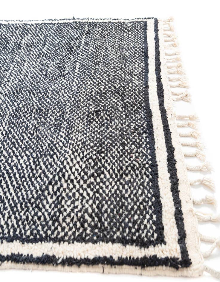 Detail image of 5' x 8' 9  Hand Knotted Moroccan Wool Rug