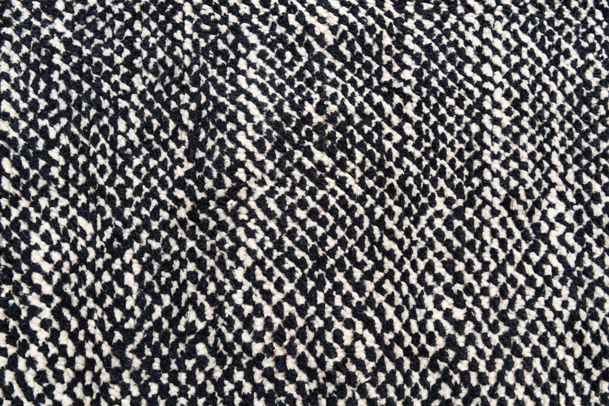 5' x 8' 9 Hand Knotted Moroccan Wool Rug