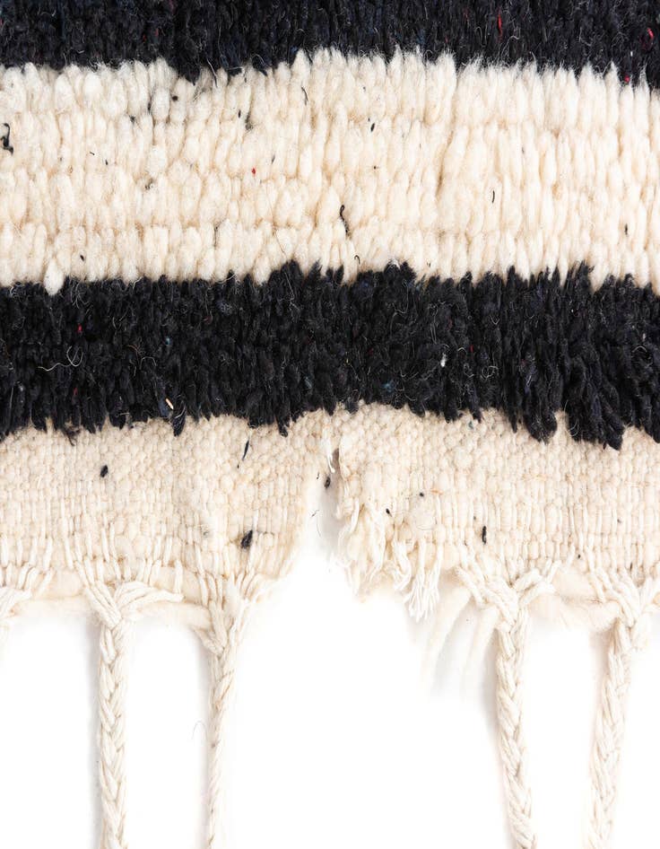 Detail image of 5' x 8' 9  Hand Knotted Moroccan Wool Rug