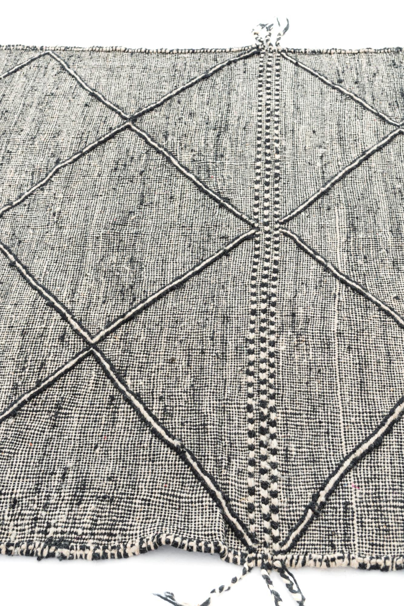 5' x 8' Hand Knotted Moroccan Wool Rug