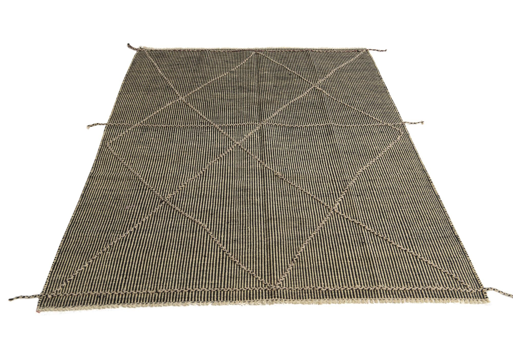 5' 6 x 7' 6 Hand Knotted Moroccan Wool Rug
