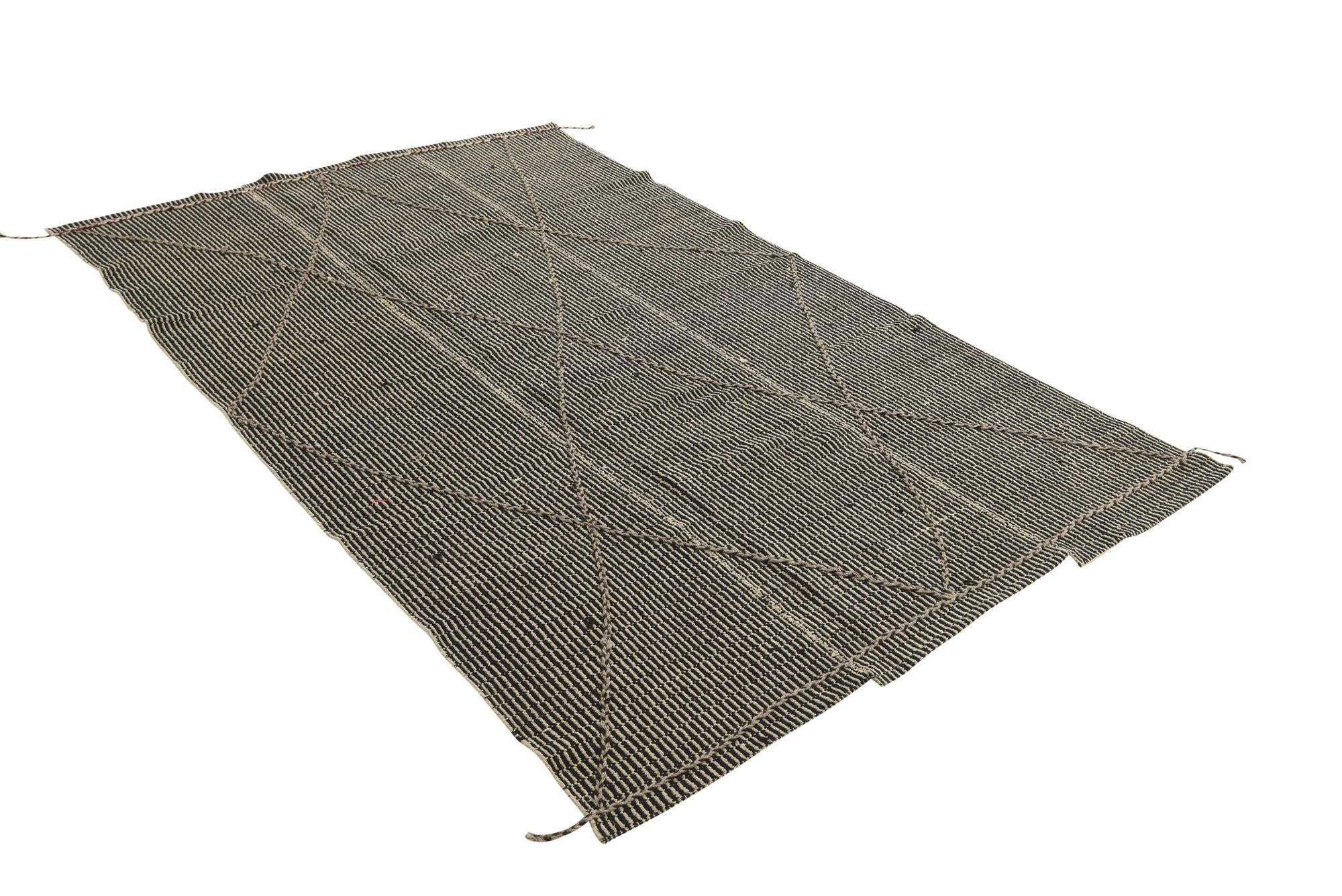 5' 10 x 9' 4 Hand Knotted Moroccan Wool Rug