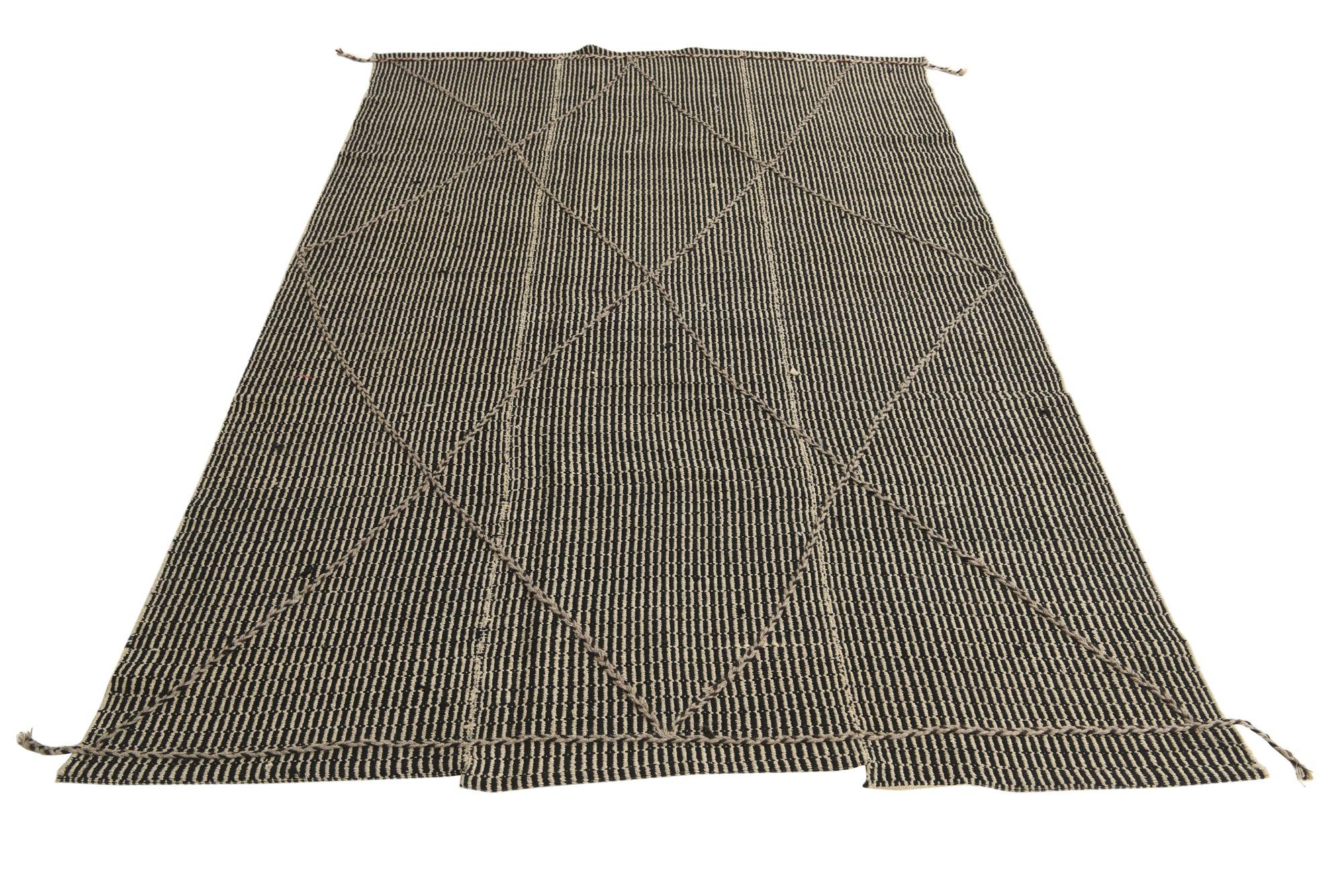 5' 10 x 9' 4 Hand Knotted Moroccan Wool Rug