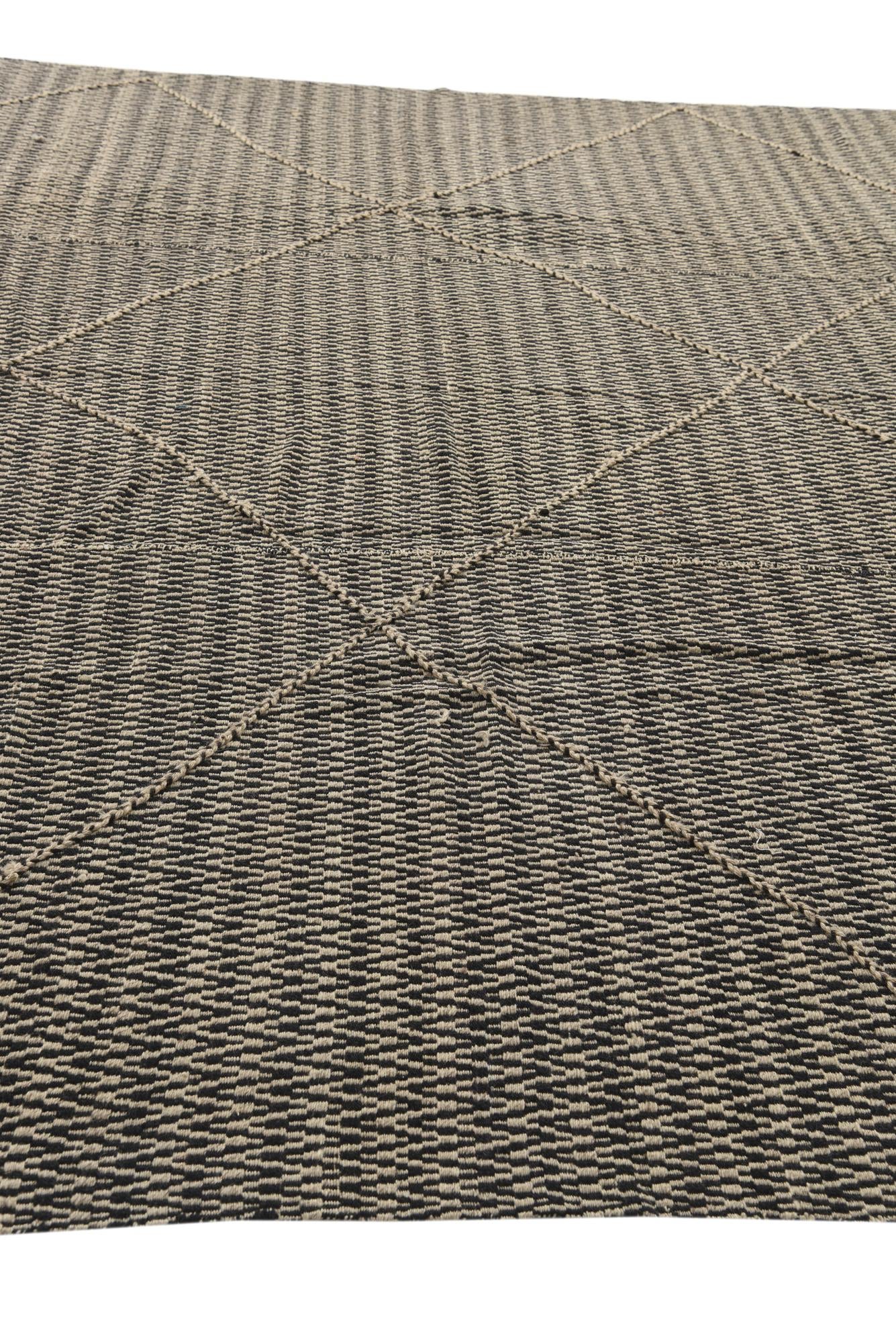 9' 9 x 14' 3 Hand Knotted Moroccan Wool Rug