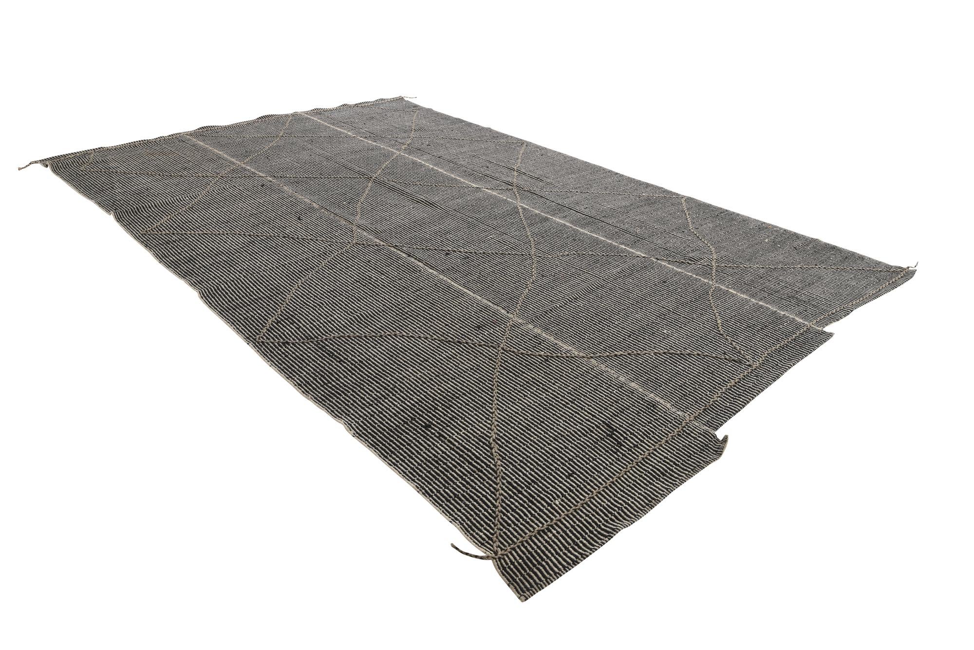 9' 5 x 14' 3 Hand Knotted Moroccan Wool Rug