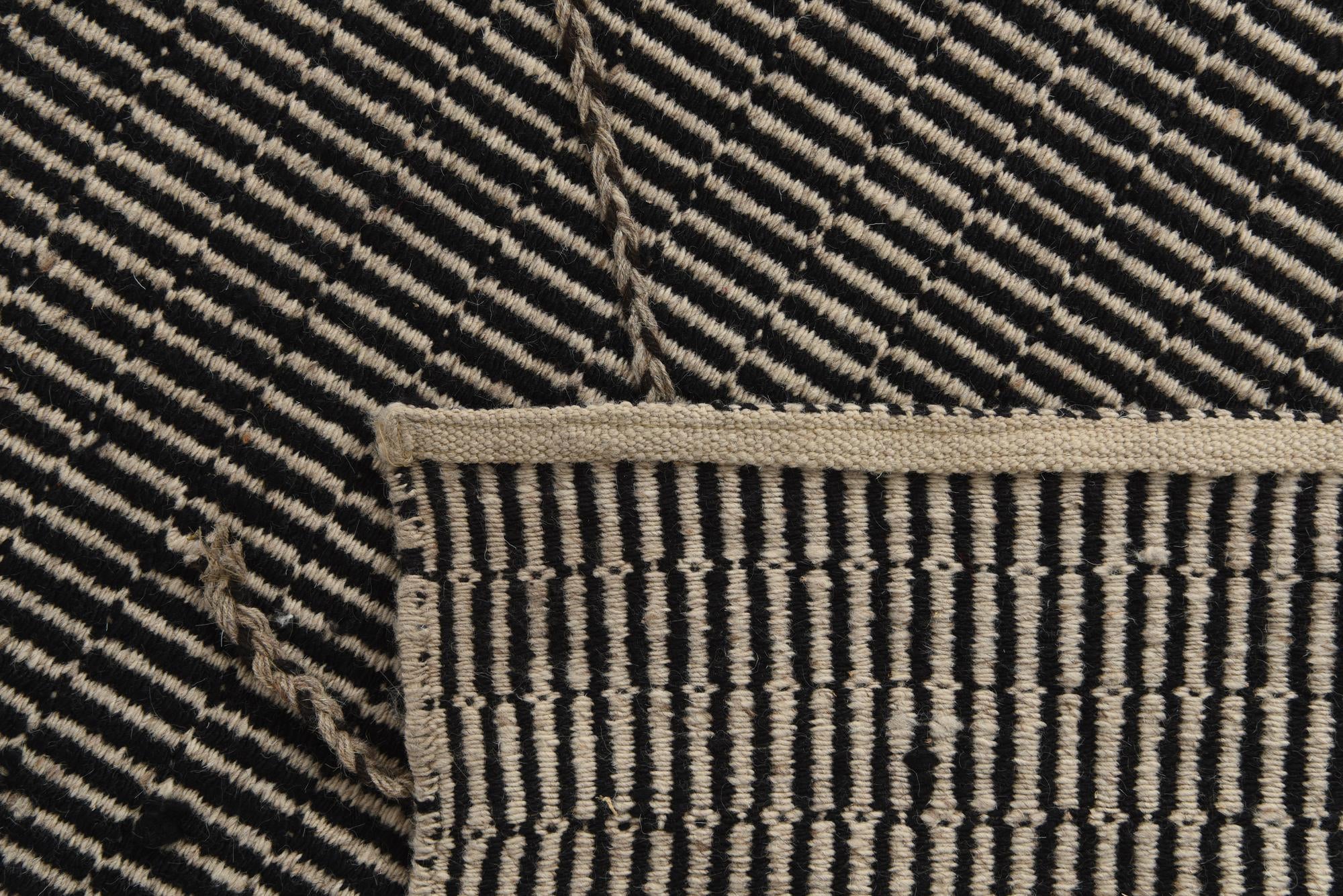9' 5 x 14' 3 Hand Knotted Moroccan Wool Rug