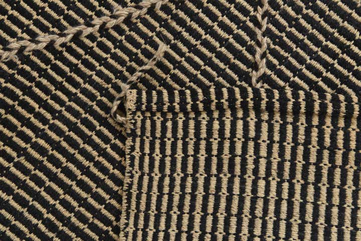 9' 1 x 10' Hand Knotted Moroccan Wool Rug