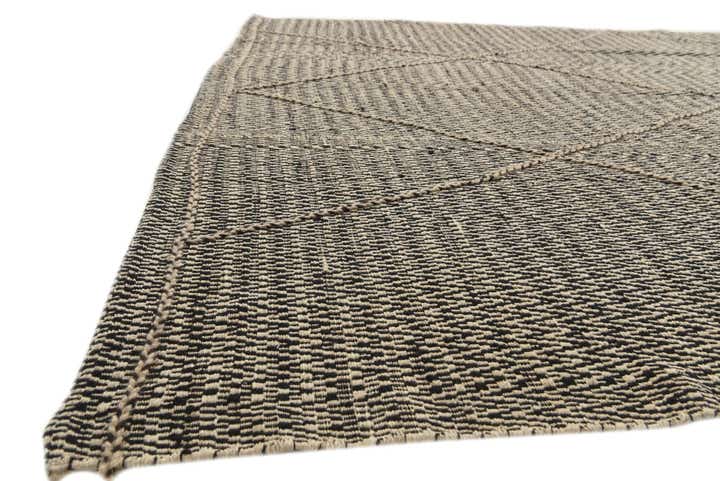 8' 9 x 12' 4 Hand Knotted Moroccan Wool Rug