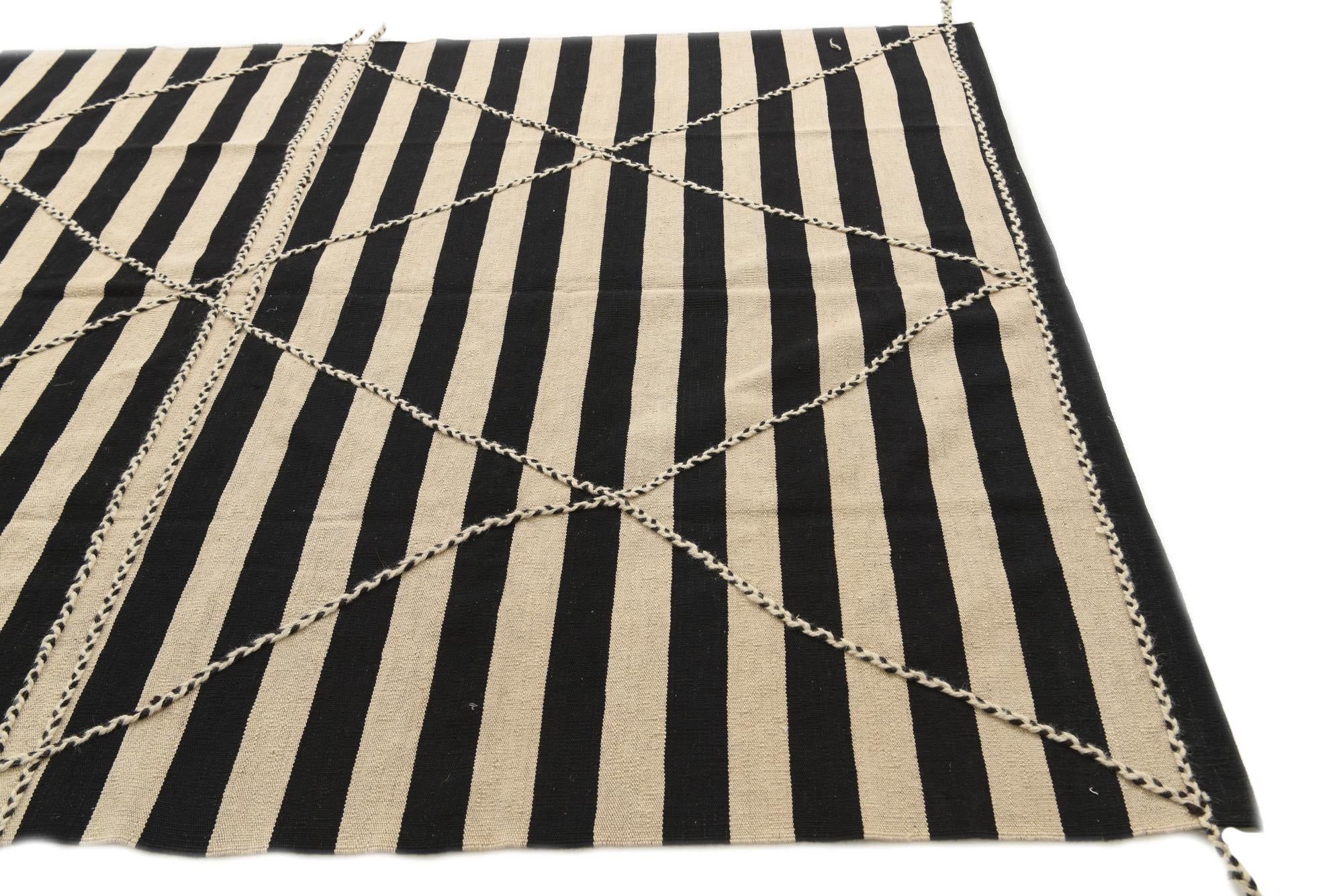 6' 8 x 9' 10 Hand Knotted Moroccan Wool Rug