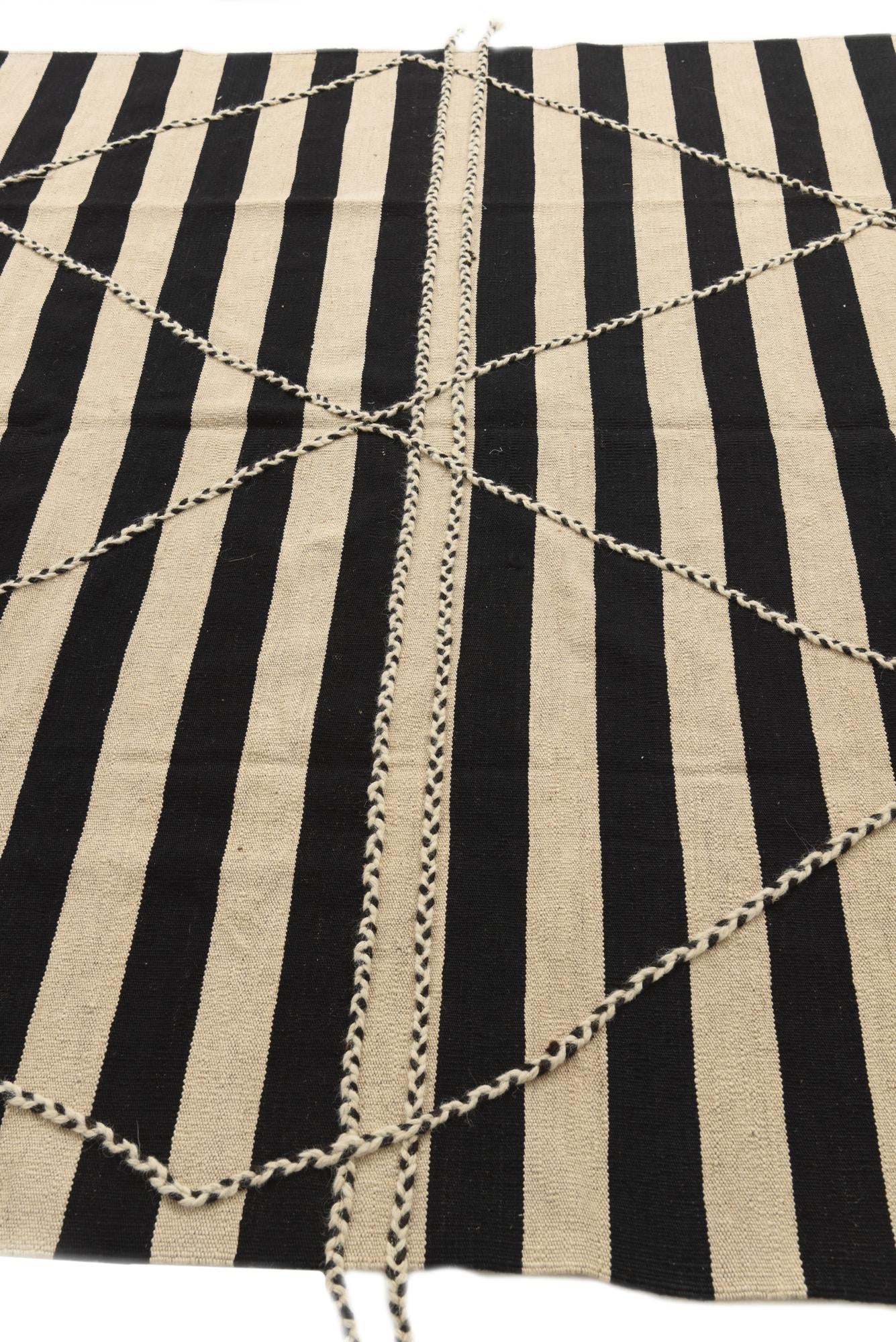 6' 8 x 9' 10 Hand Knotted Moroccan Wool Rug