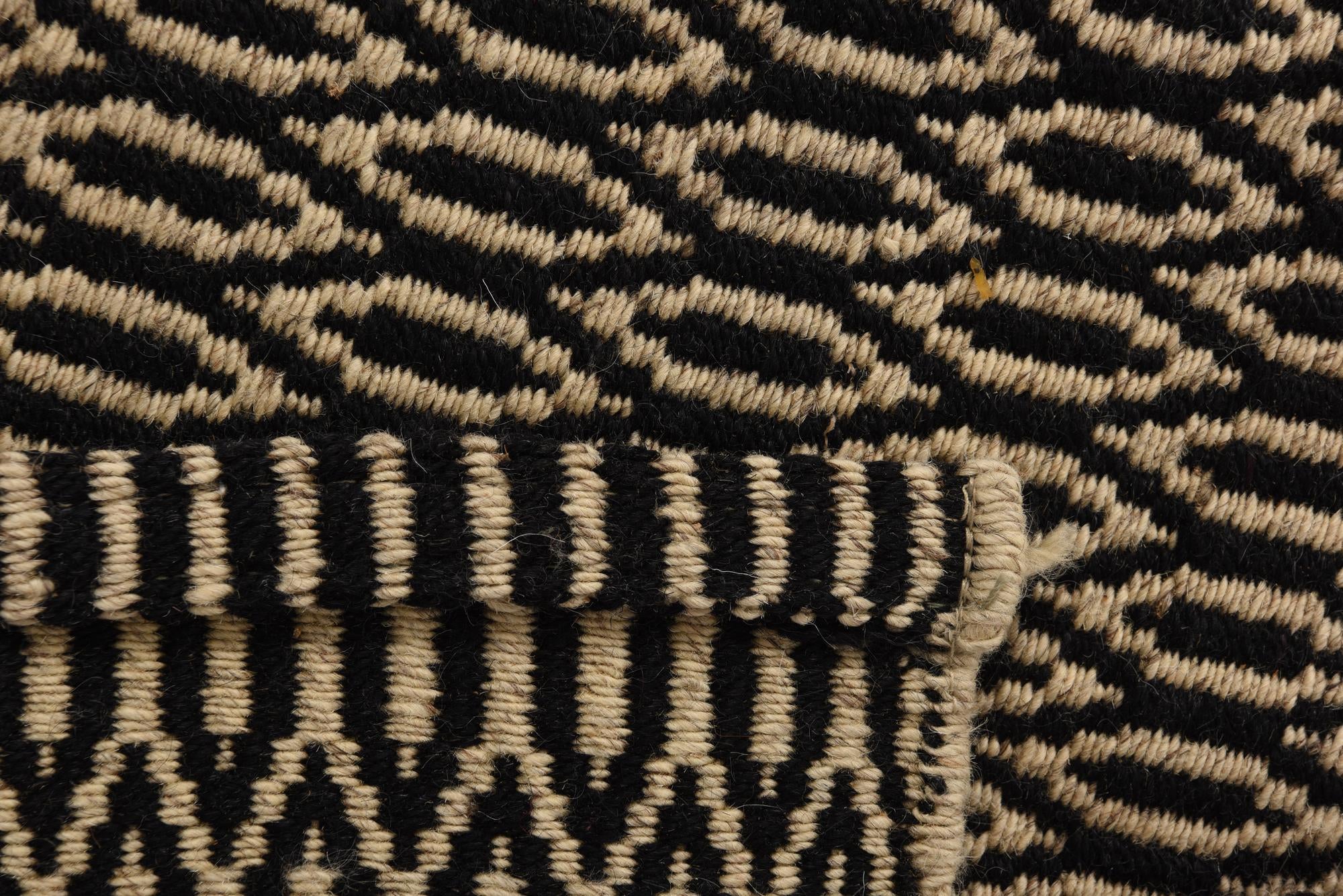9' 7 x 14' 3 Hand Knotted Moroccan Wool Rug