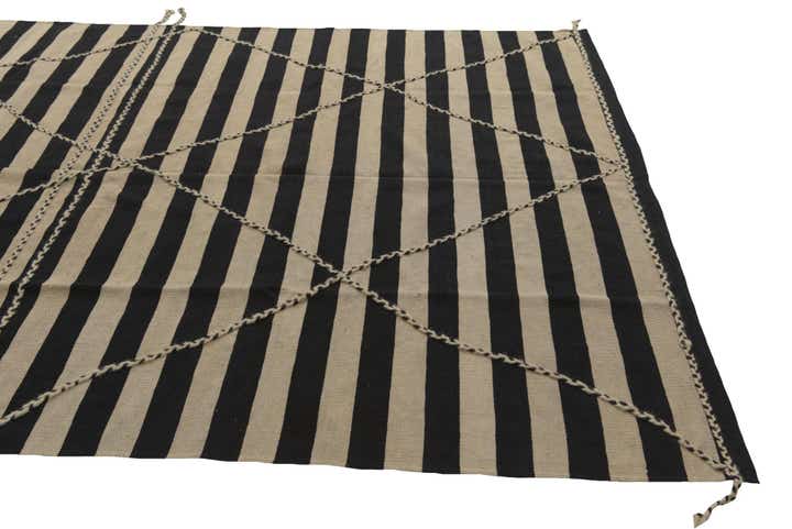 6' 8 x 9' 8 Hand Knotted Moroccan Wool Rug