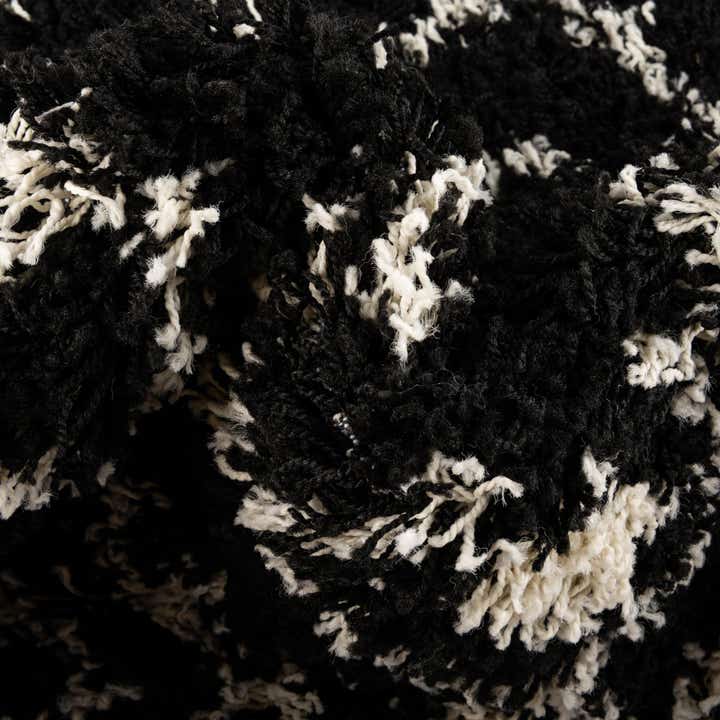 5' 3 x 8' Moroccan Trellis Shag Rug