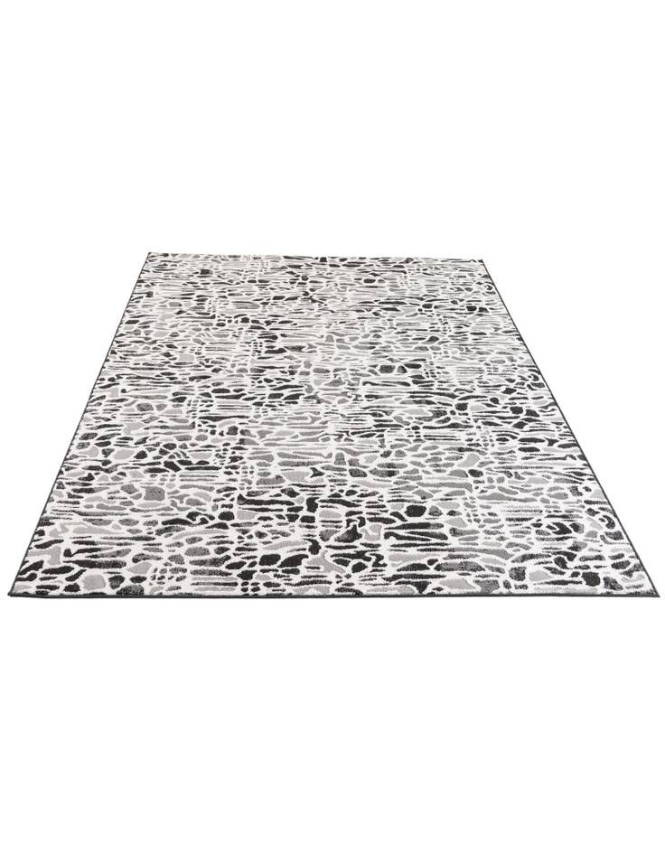 Detail image of 5' x 7' 4 Oasis Rug