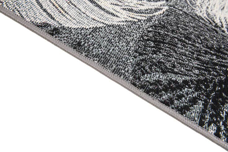 Detail image of 5' 2 x 7' 8 Easy-Clean Botanical Indoor / Outdoor Rug