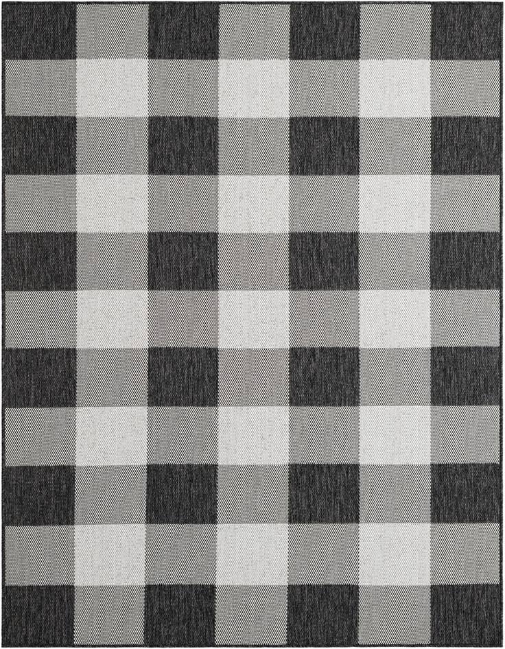 Detail image of 5' 3 x 8' Easy-Clean Checkered Indoor / Outdoor Rug