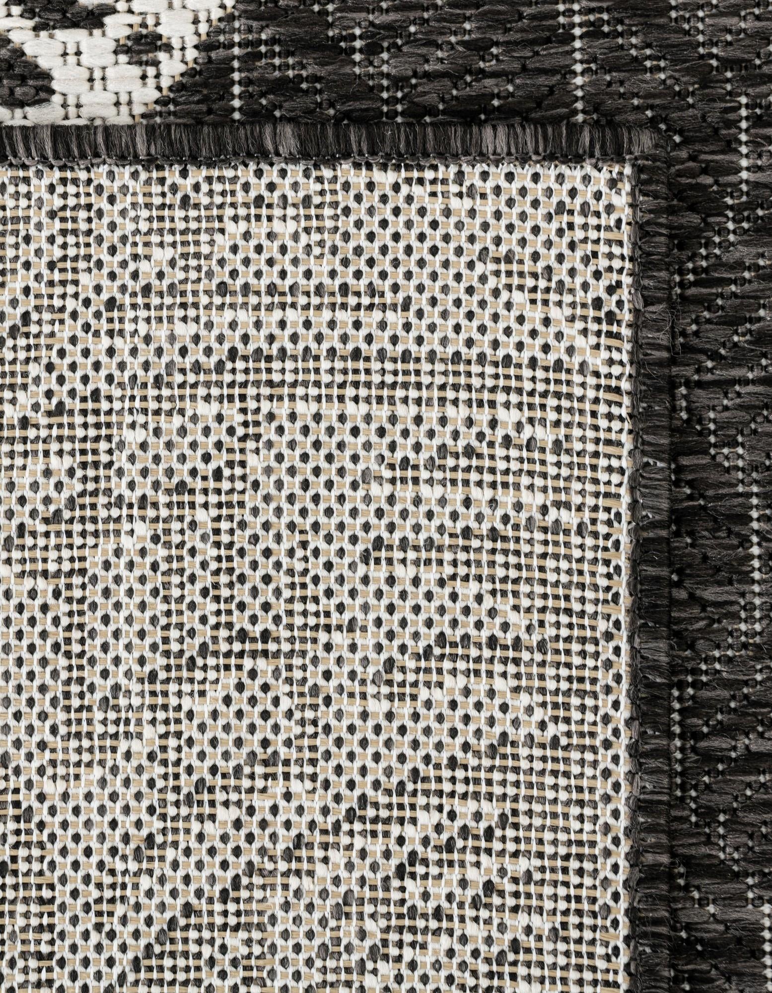 2' x 3' Easy-Clean Coastal Indoor / Outdoor Rug
