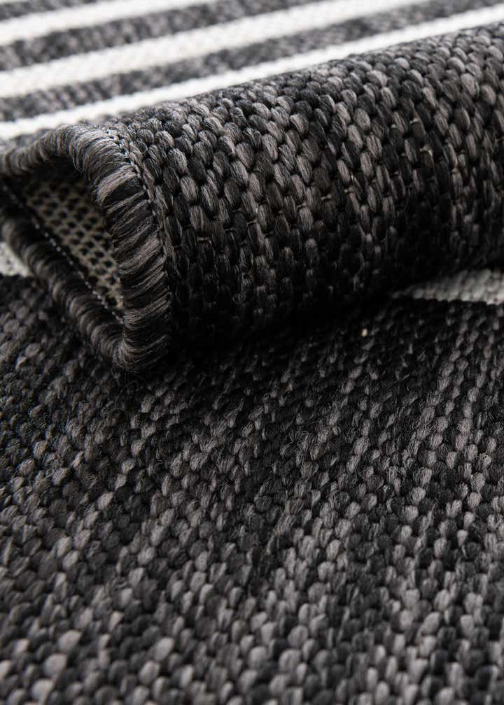 9' x 12' Easy-Clean Modern Indoor / Outdoor Rug