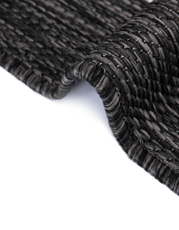 Detail image of 7' x 10'  Washable Modern Indoor / Outdoor Rug