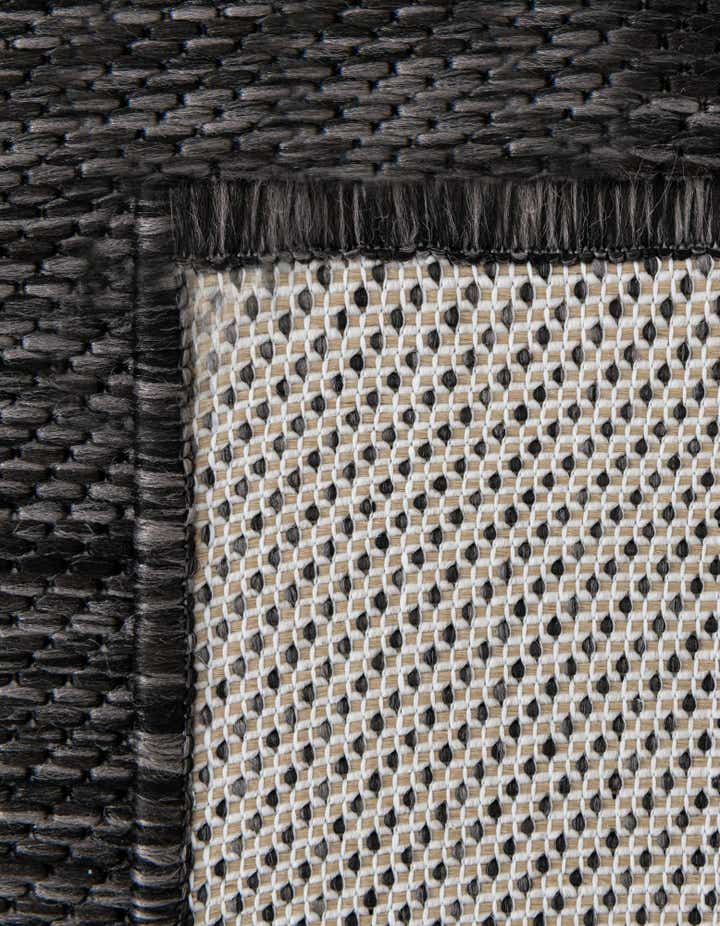 4' x 6' Easy-Clean Modern Indoor / Outdoor Rug