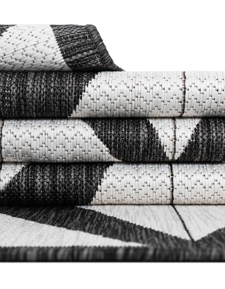Detail image of 2' x 3' Easy-Clean Modern Indoor / Outdoor Rug