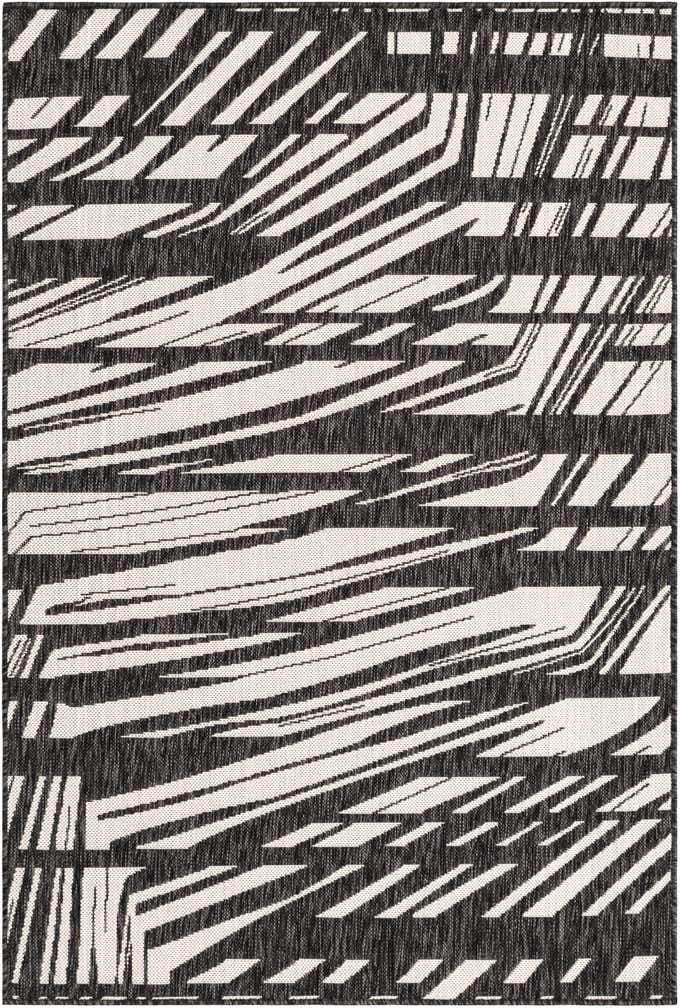 4' x 6' Easy-Clean Modern Indoor / Outdoor Rug