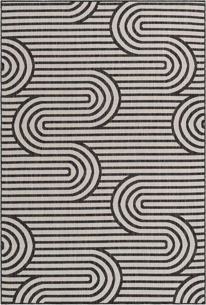6' x 9' Easy-Clean Modern Indoor / Outdoor Rug