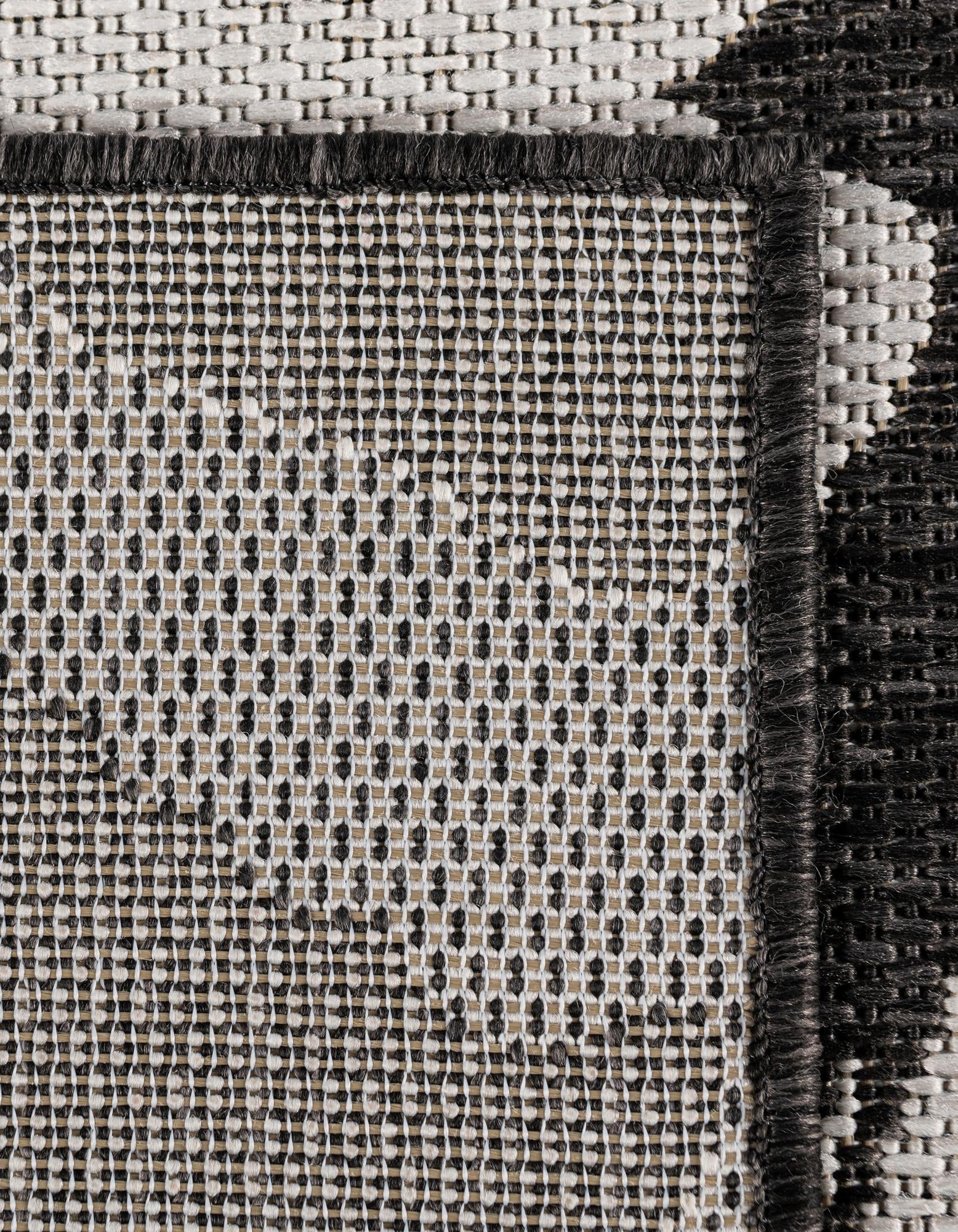 10' x 14' Easy-Clean Modern Indoor / Outdoor Rug