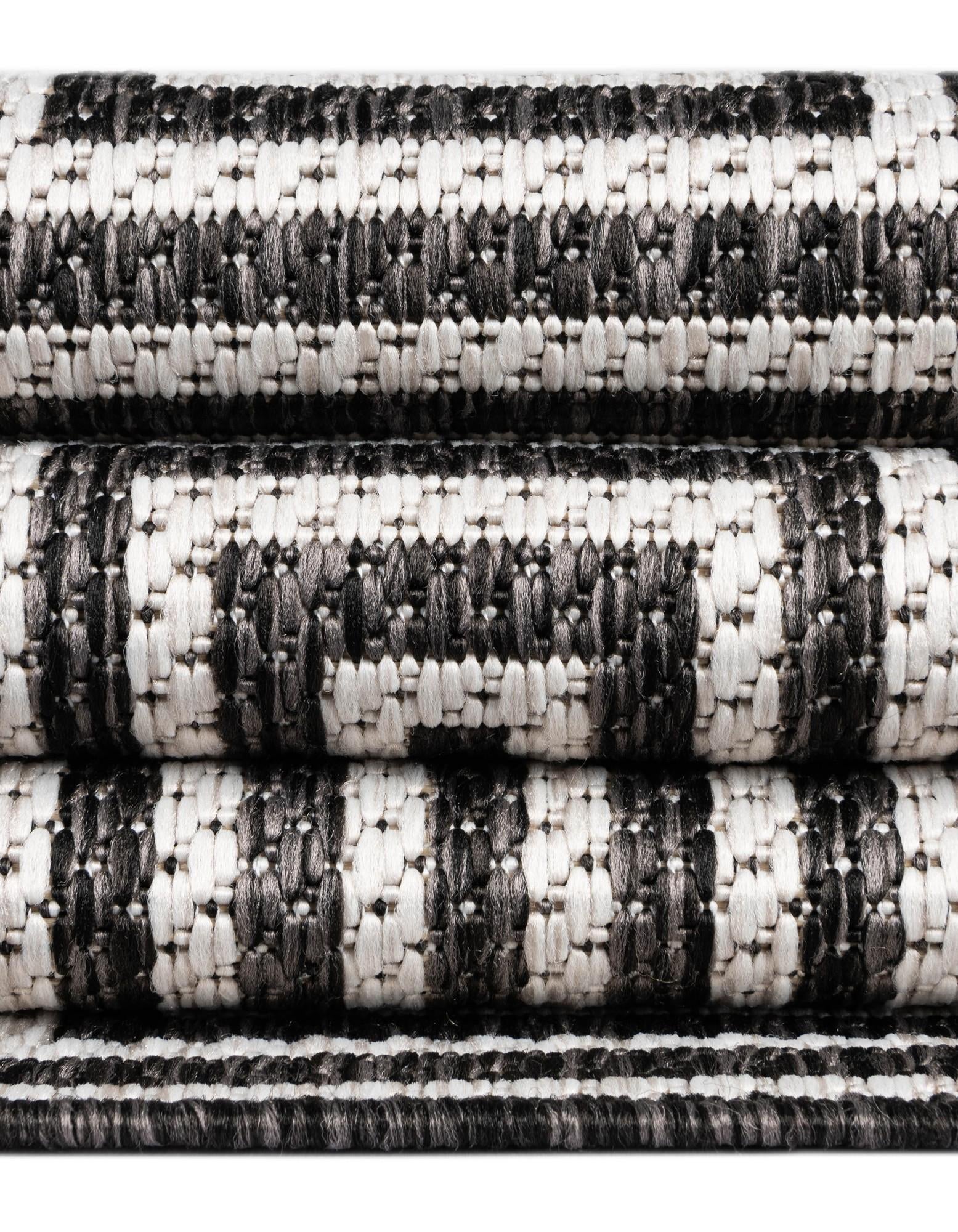 9' x 12' Easy-Clean Modern Indoor / Outdoor Rug