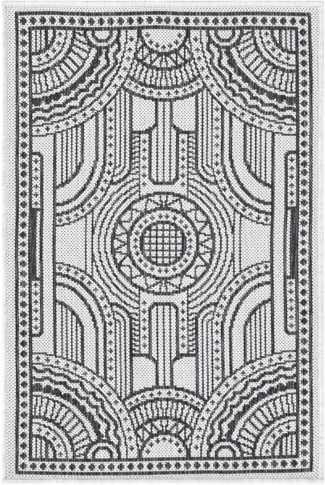 2' x 3' 1 Easy-Clean Traditional Indoor / Outdoor Rug